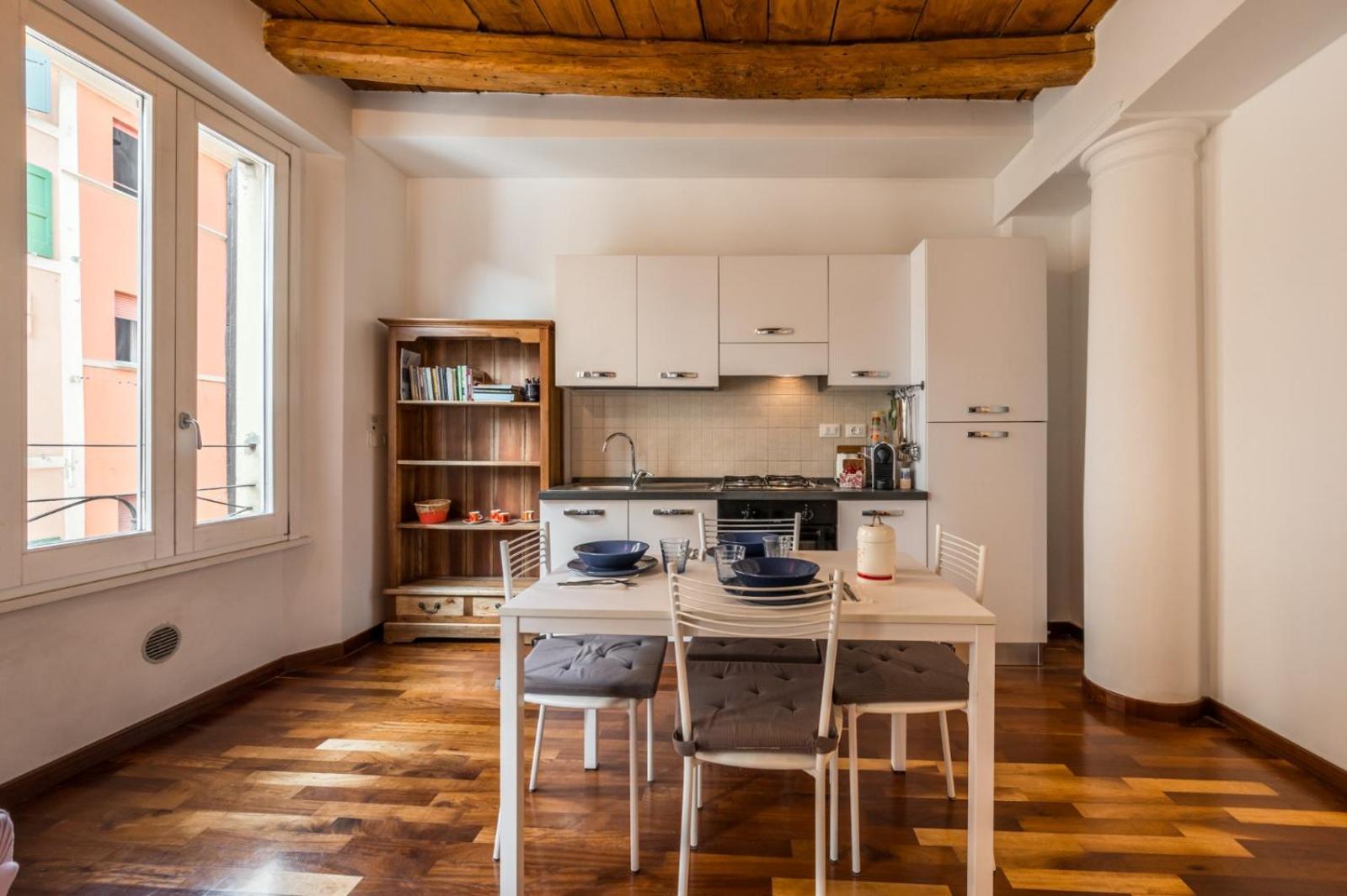 San Vitale Apartment Болонья Екстер'єр фото